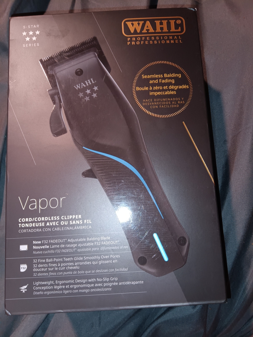 WAHL Vapor Cord/Cordless Clipper — Black with Blue Accents